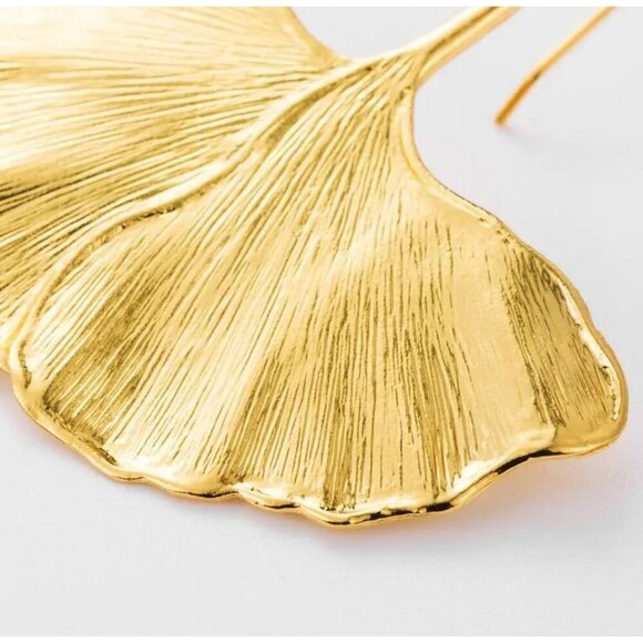 NWT Statement Hook Earrings Large Ginkgo Leaf 14K Plated Fairy Glam Festival - Picture 11 of 12